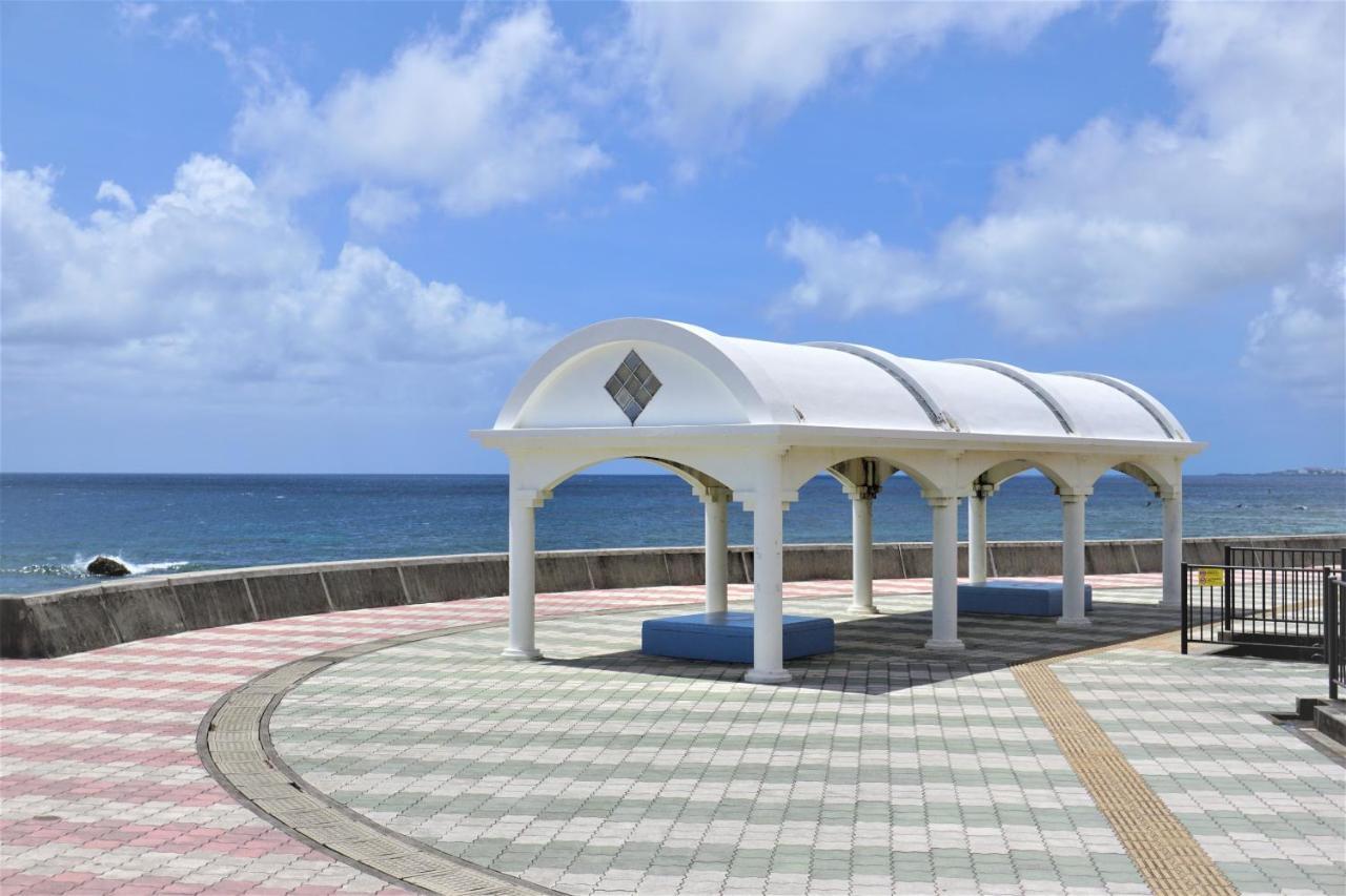 Okinawa Ocean Front Otel Chatan Dış mekan fotoğraf